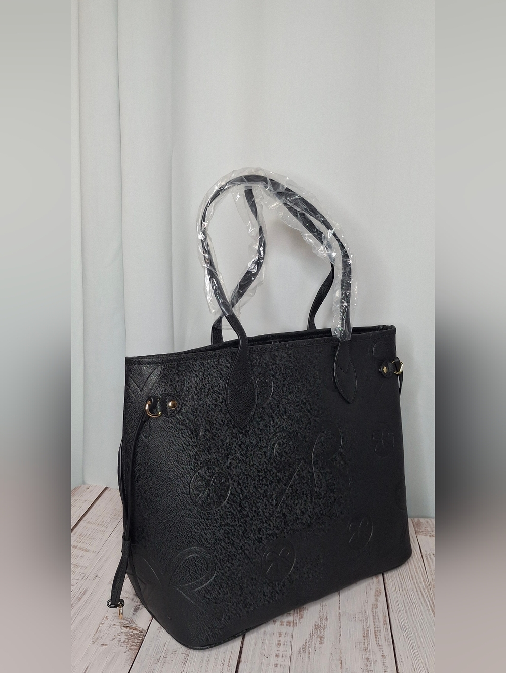Ruby Ribbon Black Tote Bag Purse Laptop Fun Ribbon Accents Work Play Travel New